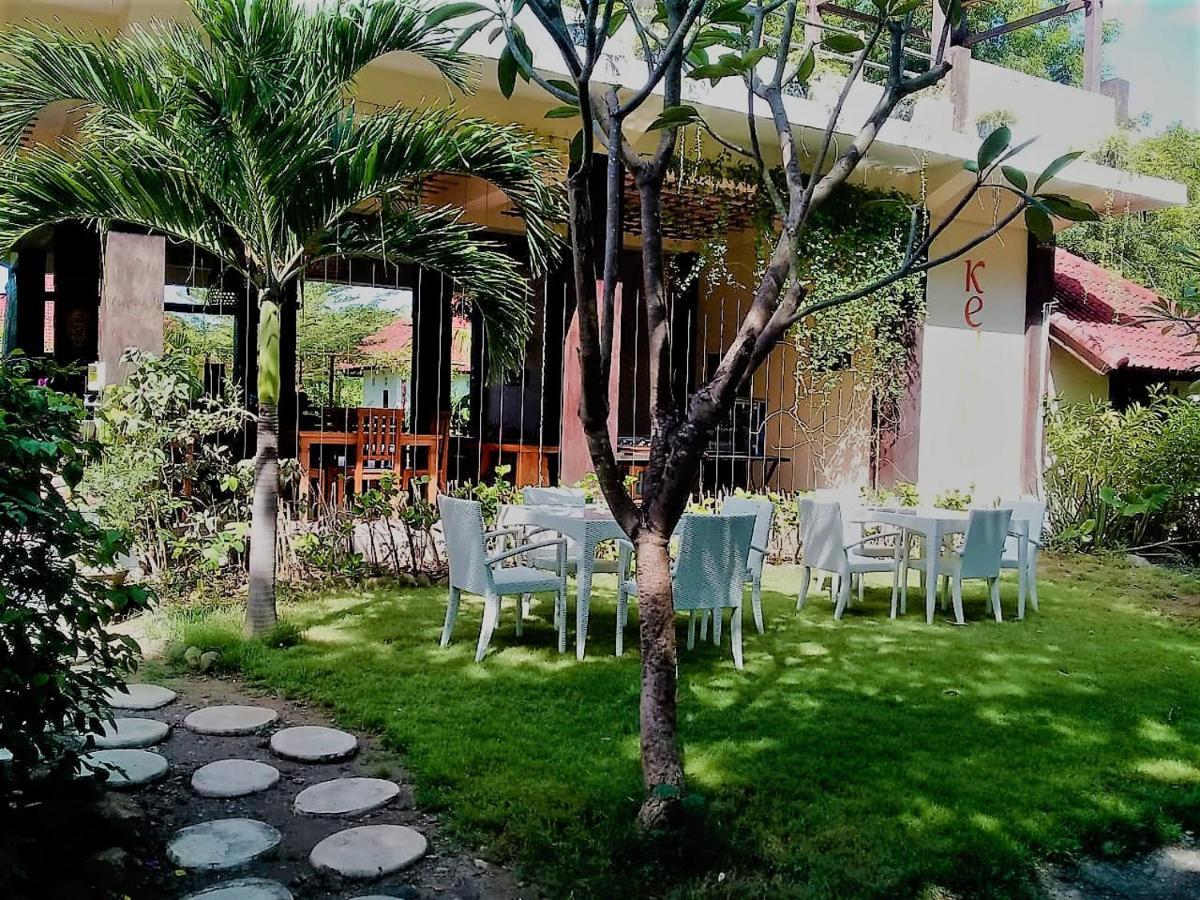 Batu Ampar Menjangan Hotel Banyuwedang Luaran gambar